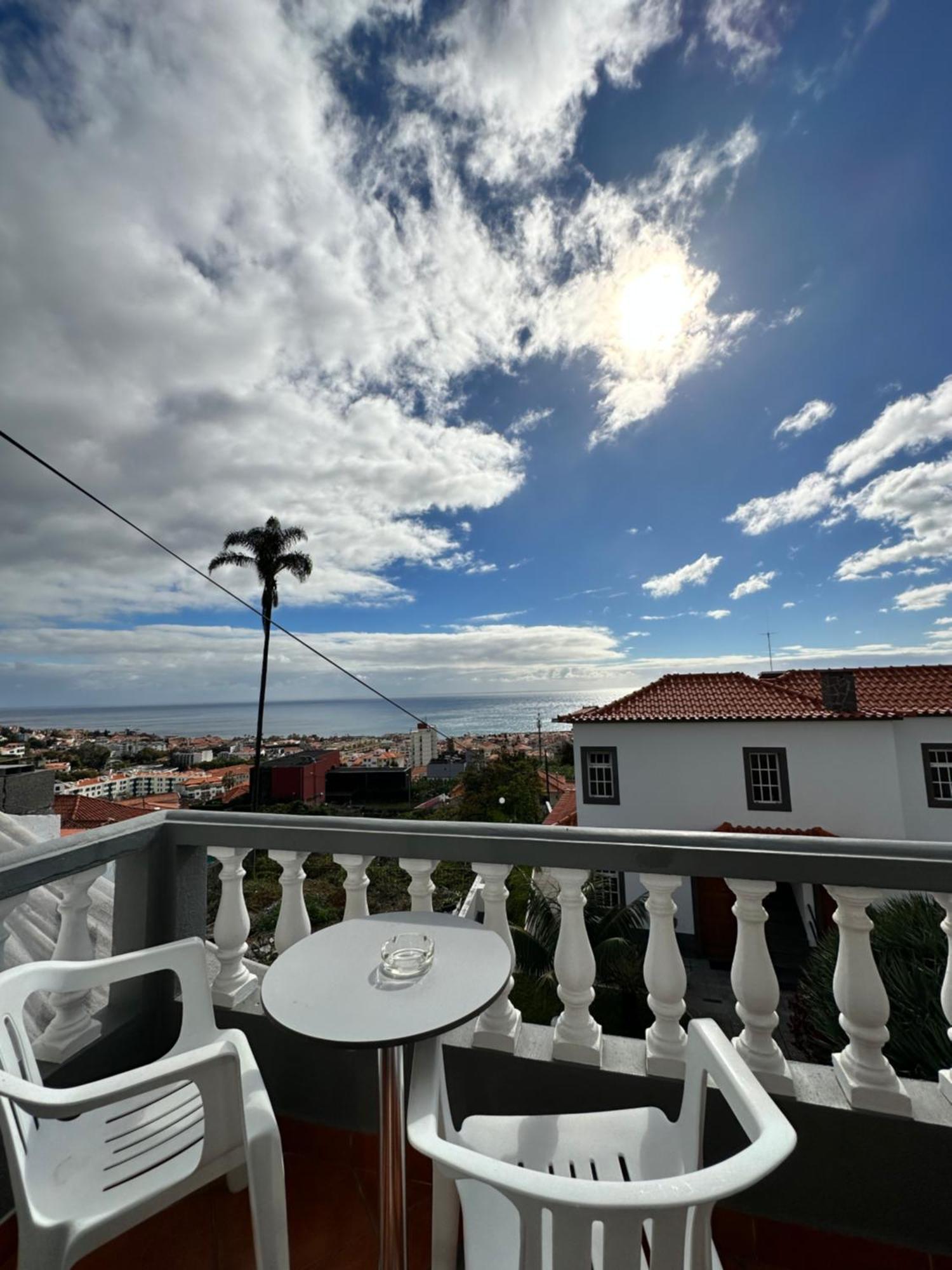 Valhalla Panorama - The Old Residencial Pina Funchal  Quarto foto