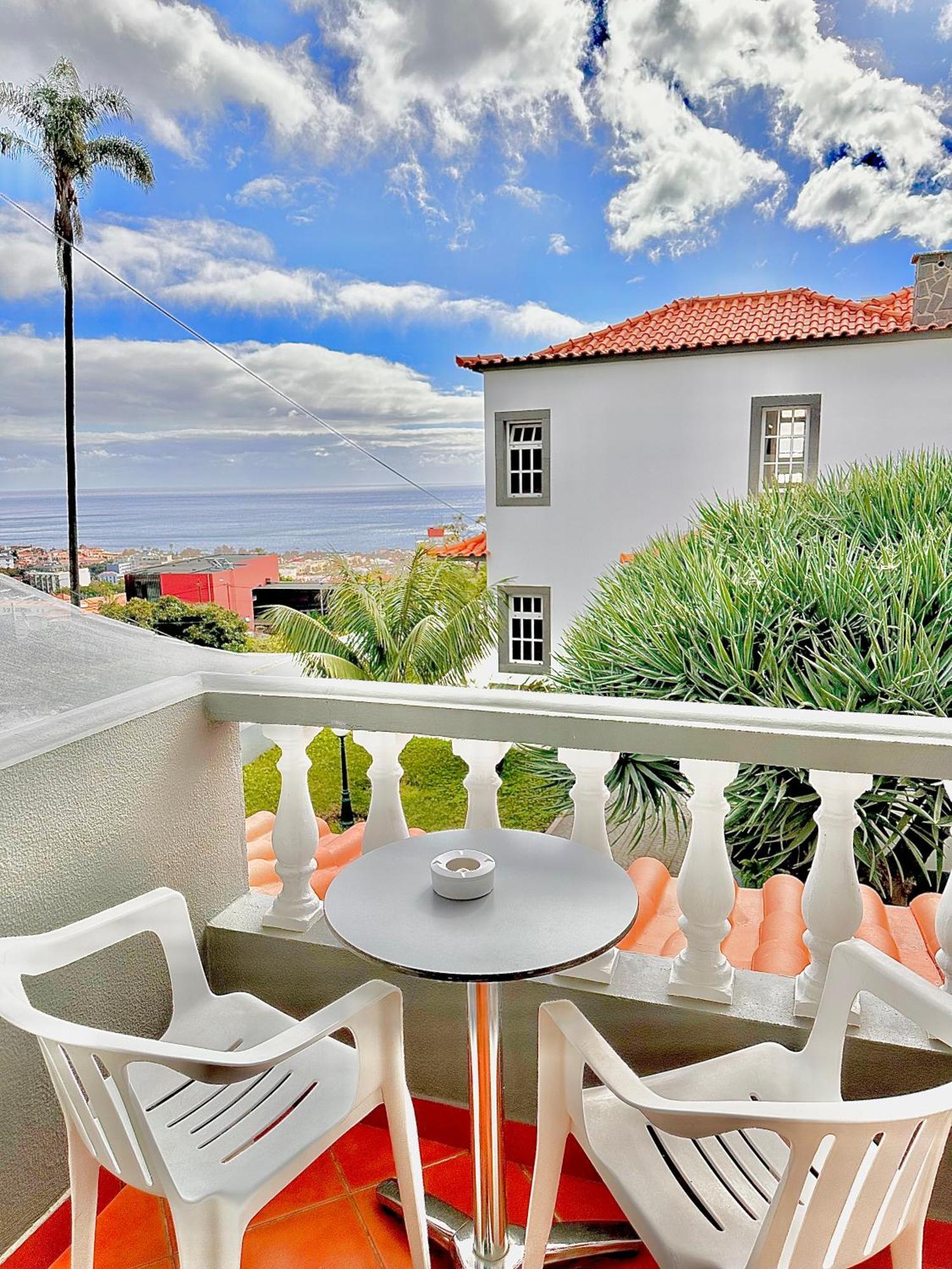 Valhalla Panorama - The Old Residencial Pina Funchal  Quarto foto