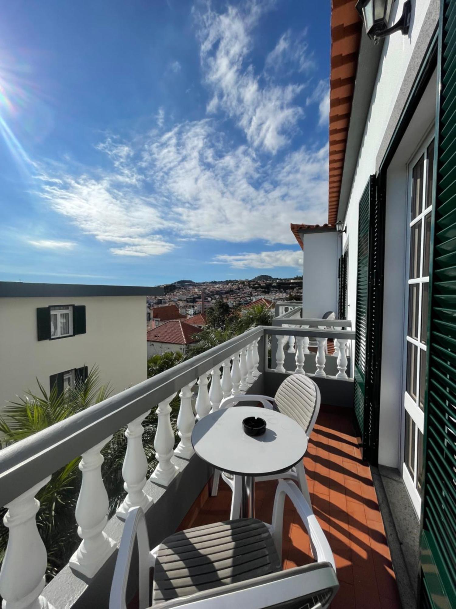 Valhalla Panorama - The Old Residencial Pina Funchal  Quarto foto